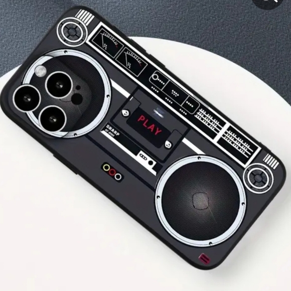 NWT Retro Cellphone Cover/Case for Iphone15 - Picture 4 of 4